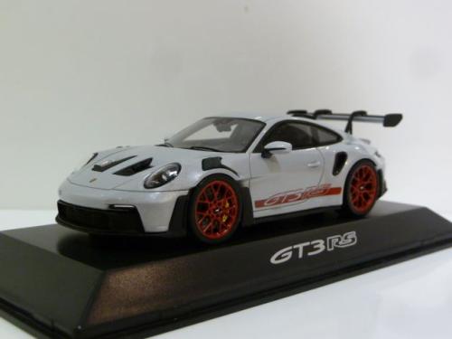 Porsche 911 (992) GT3 RS