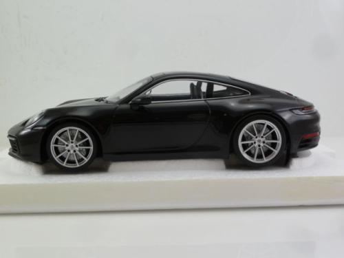 Porsche 911 (992) Carrera 4S