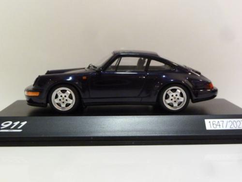 Porsche 911 (964) Carrera 4