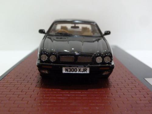 Jaguar XJR X300