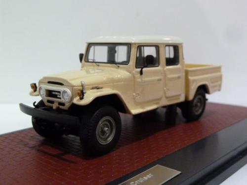 Toyota HJ45 Landcruiser Crew Cab